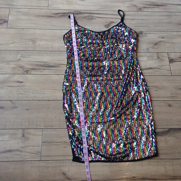Super Sexy Multicolor Sequined Bodycon Mini Dress. Size L - Picture 13 of 17
